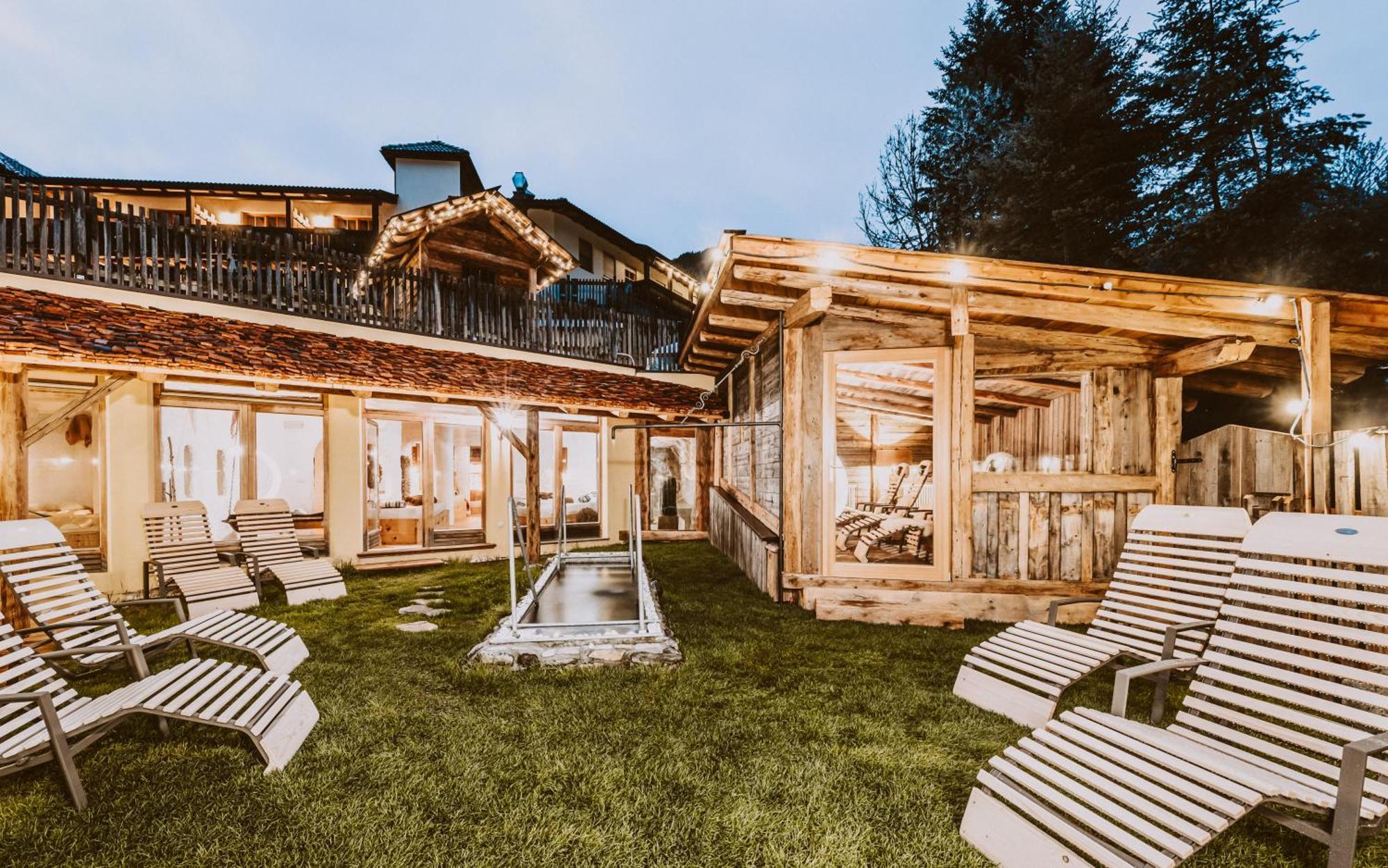 Hotel Bergschloessl Luson Exterior photo